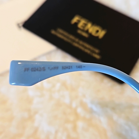 FENDI Cateye Sunglasses with Lens Detail - Full Inclusion (Case, Cloth, COA) - Picture 11 of 12